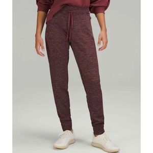 Lululemon Engineered Warmth Jogger  Wool Blend 6 yoga work out W5DEYS wine pant